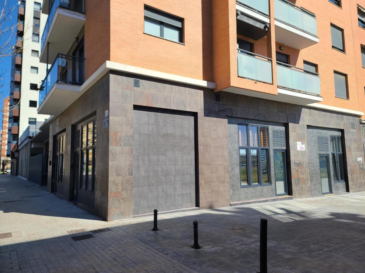Hlius Brand New Apartments Valencia Luaran gambar