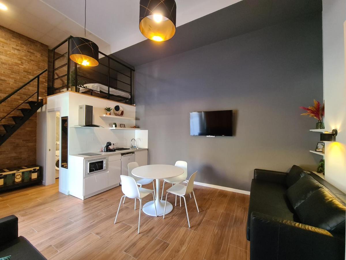 Hlius Brand New Apartments Valencia Luaran gambar