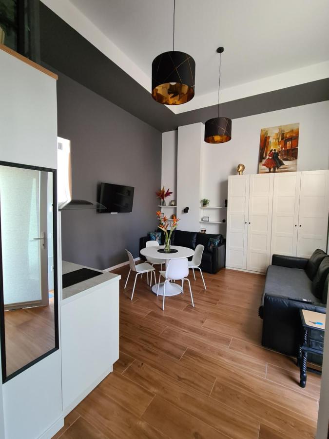 Hlius Brand New Apartments Valencia Luaran gambar