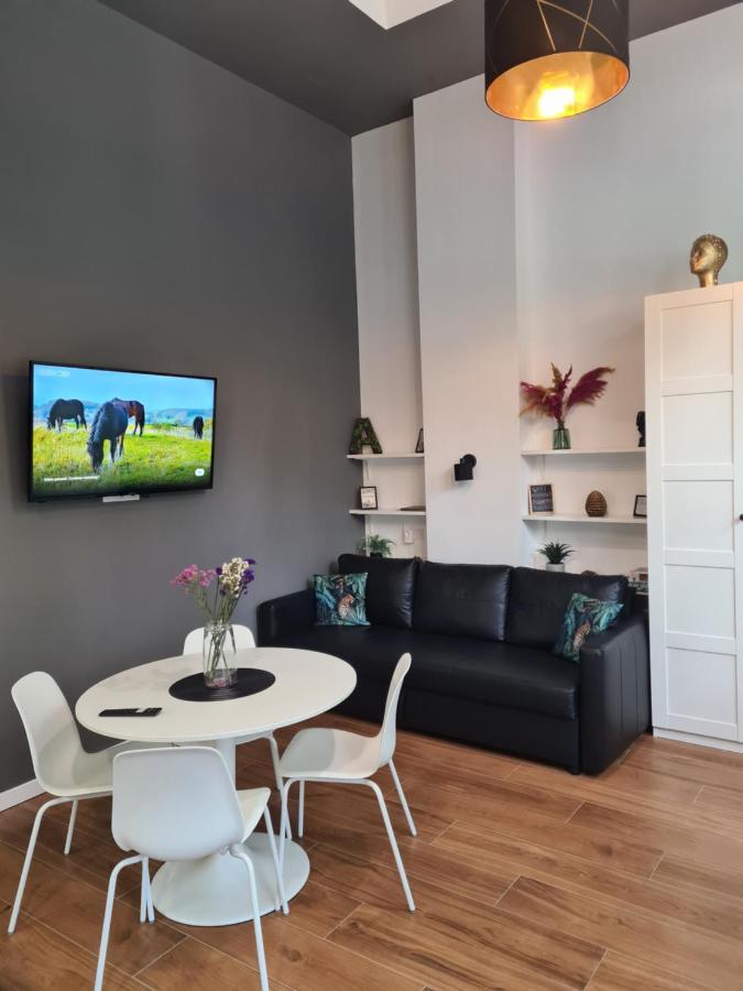 Hlius Brand New Apartments Valencia Luaran gambar