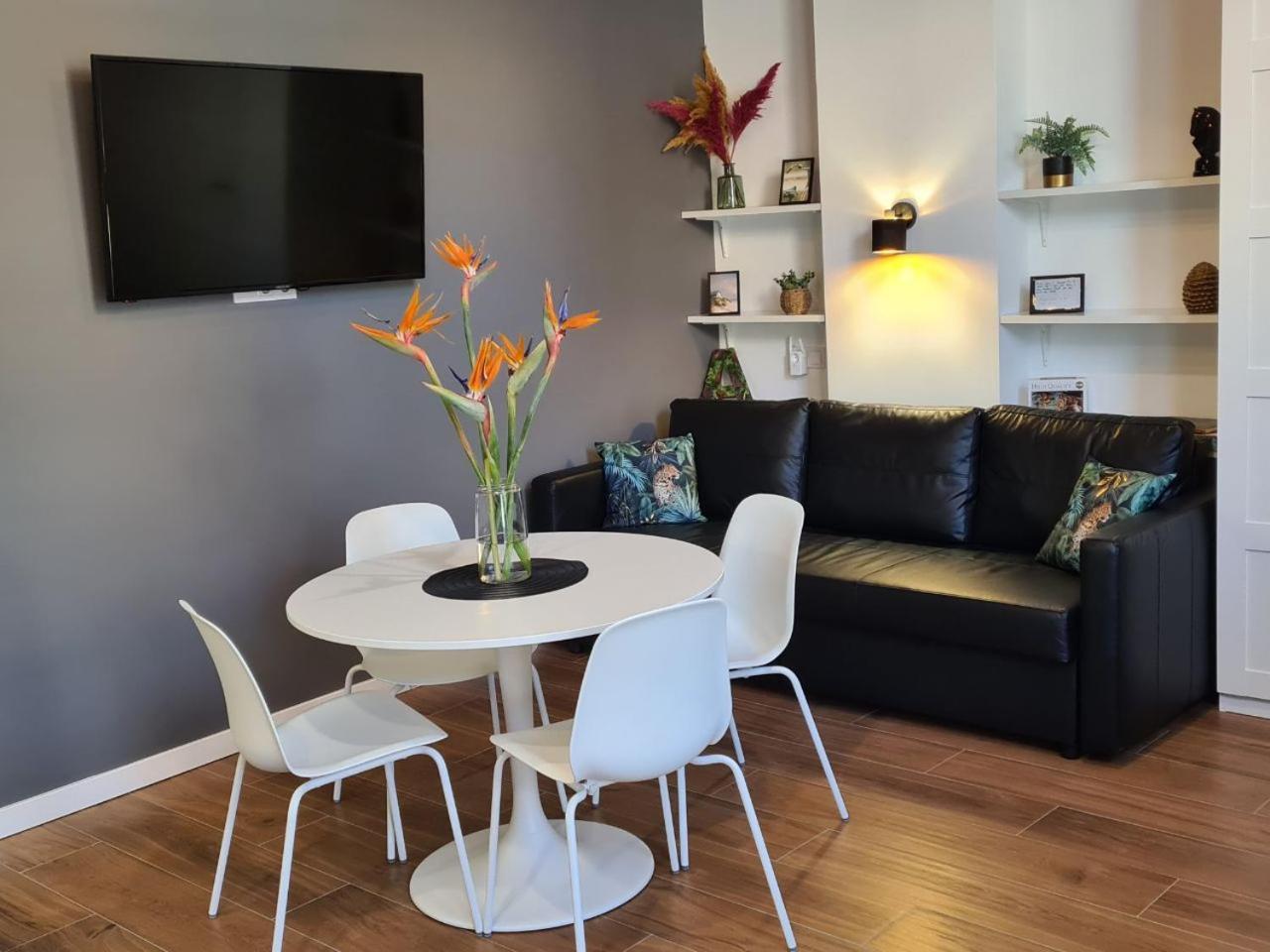 Hlius Brand New Apartments Valencia Luaran gambar